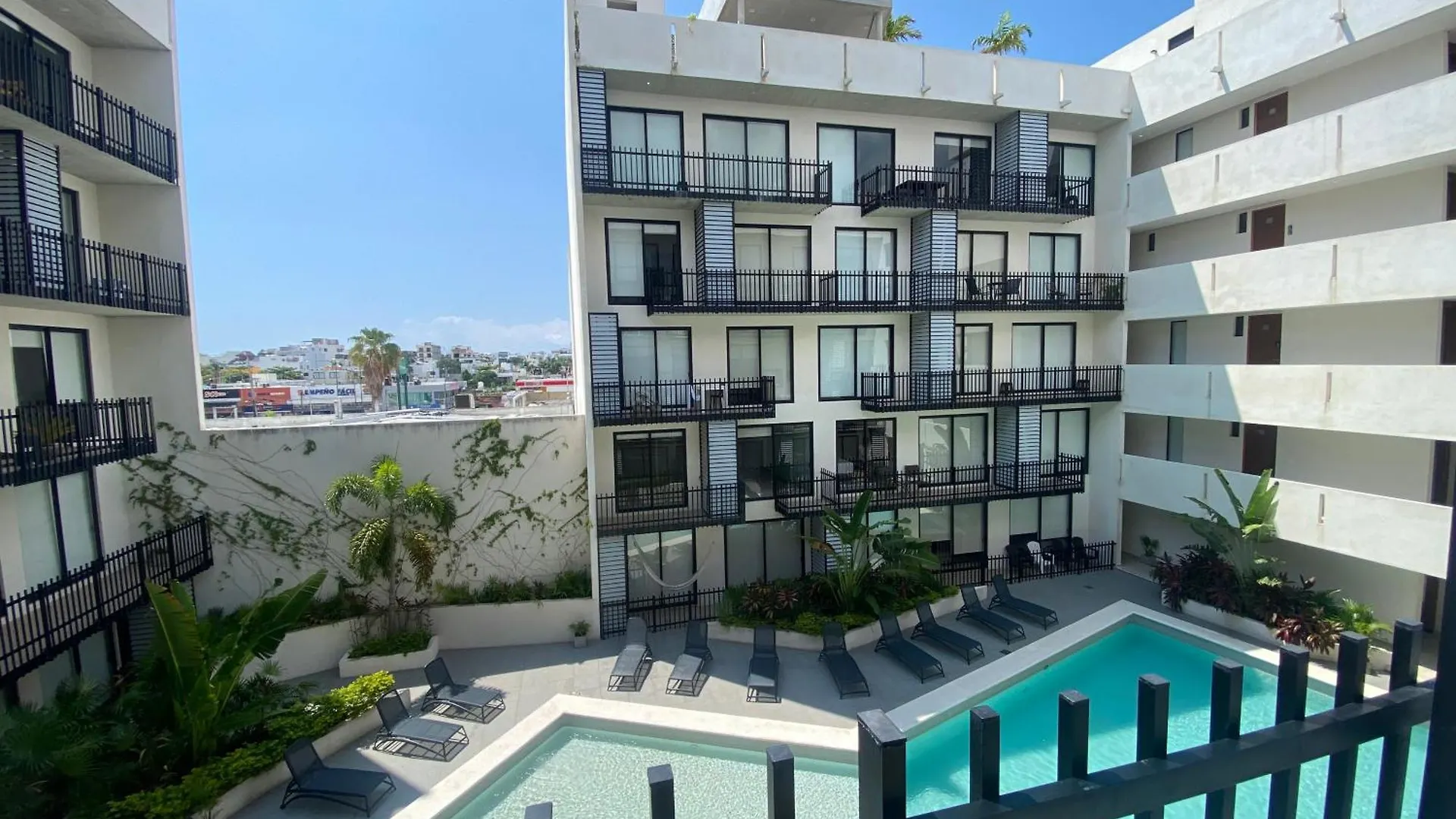 Elegant 2Br Apartments In The Heart Of Playa Cinema Kidszone 2 Pools Playa del Carmen